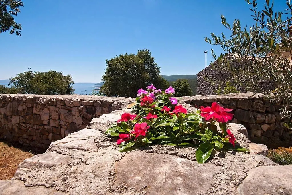 Peaceful Apartment With Beautiful Sea View Rabac